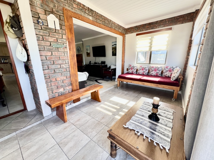 3 Bedroom Property for Sale in Stilbaai Wes Western Cape